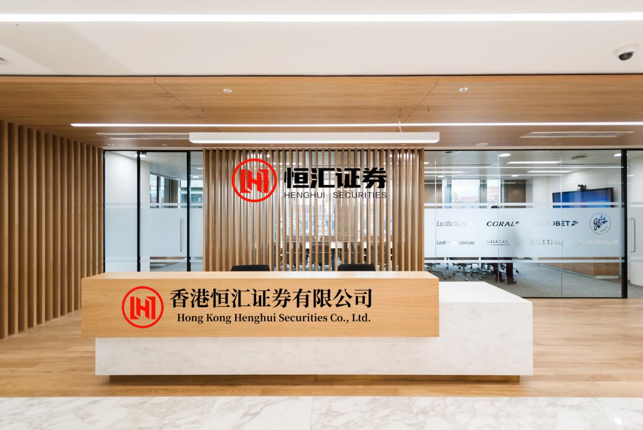 笑赢配资 菲佐：感谢苏联解救斯洛伐克